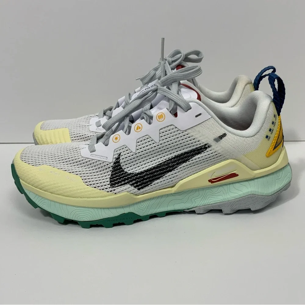 Nike Women's Snikers Sz 7.5 React Wildhorse Trail Hiking Running Shoe DR2689 101 - Picture 4 of 16